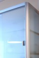 MUEBLES EN VIDRIO, ACERO, ALUMINIO Y MADERA